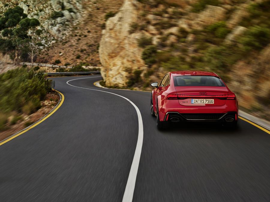  Audi RS7 Sportback 2019 года  (WW) (фото 19 из 80)